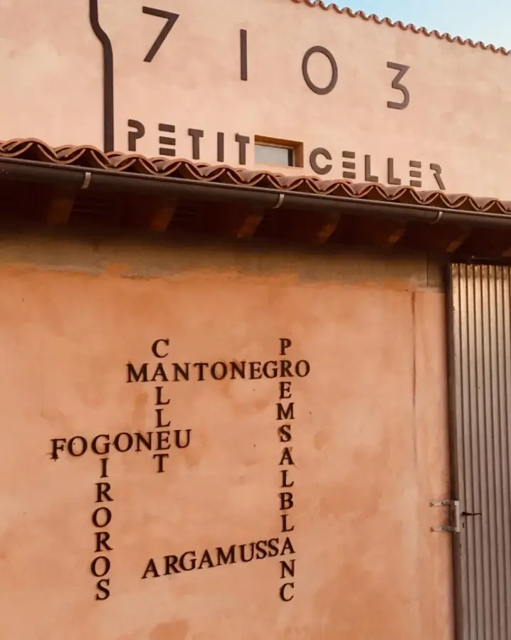 7103 Petit Celler