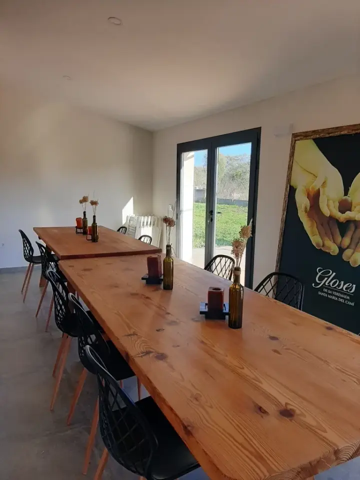 Visita guiada al celler Sebastià Pastor, cata de 4 vinos y pa amb oli